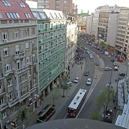 Republic Square شقة